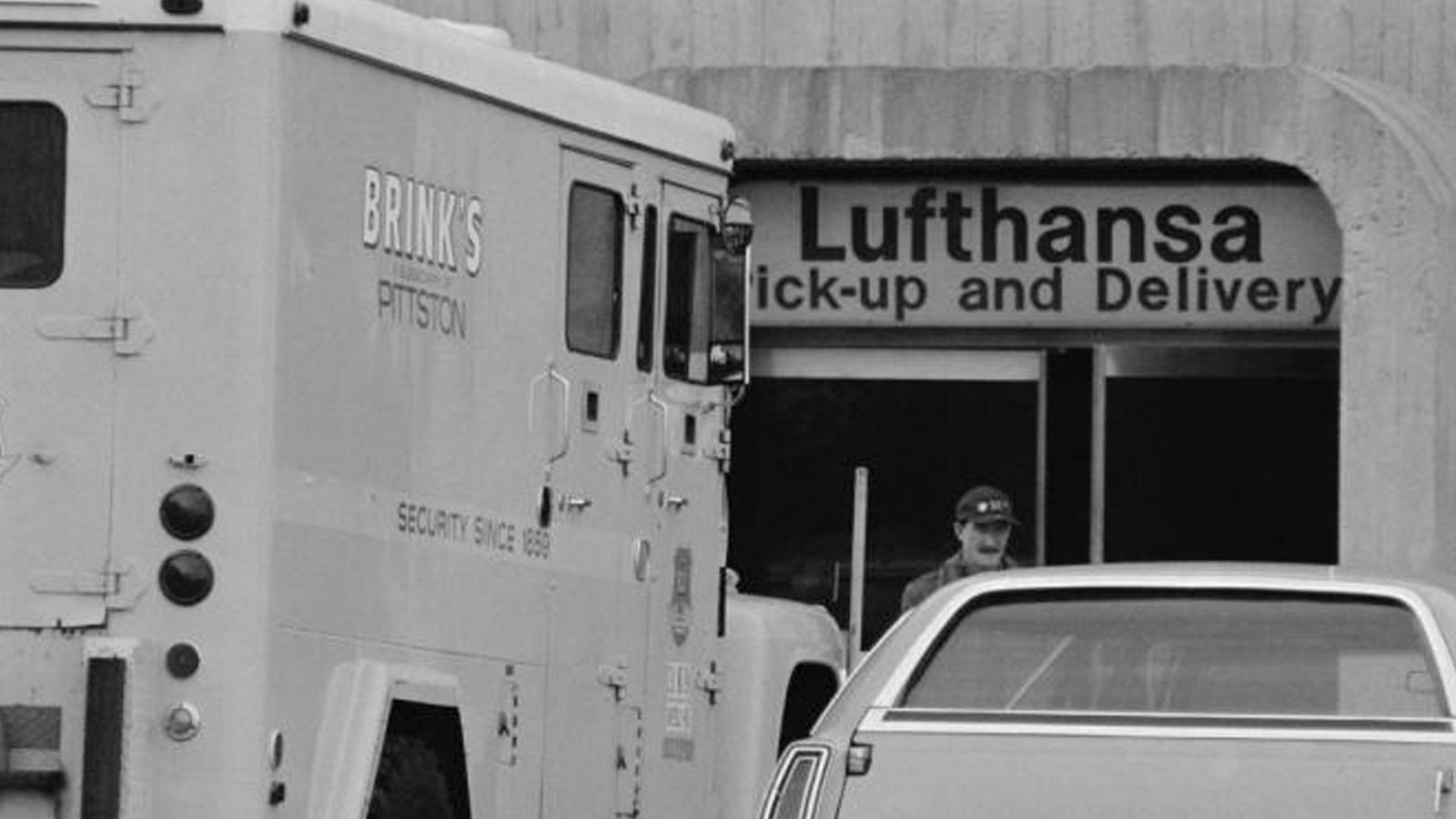 " L u f t h a n s a  H e i s t "  แก๊งค์มาเฟียสมองเพชรปล้นเงิน จากห้องนิรภัยสายการบิน Lufthansa ในสนามบินนานาชาติ JFK (EP.1)
